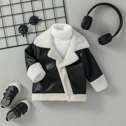 Kuschelweiche Lammfell-Imitat Jacke für kleine Trendsetter